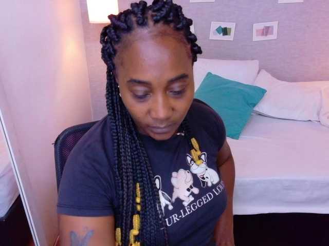 Live sex webcam photo for kiara-evanss #292077826