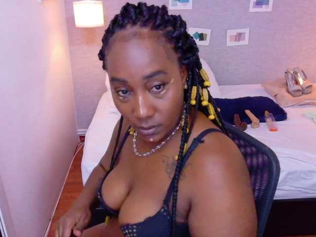 Live sex webcam photo for kiara-evanss #292124814