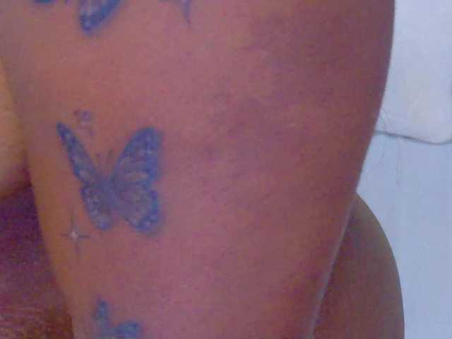 Live sex webcam photo for kiara-evanss #292256077