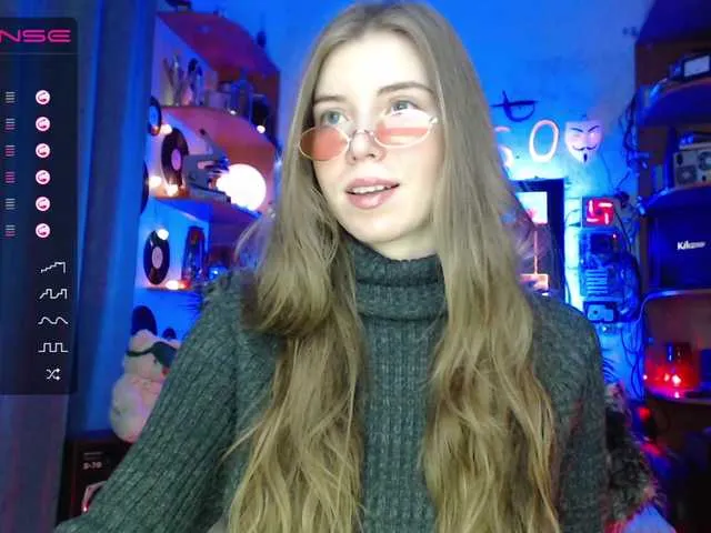 Live sex webcam photo for kika-Co #272124592