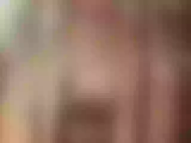 Live sex webcam photo for kika-Co #275536462