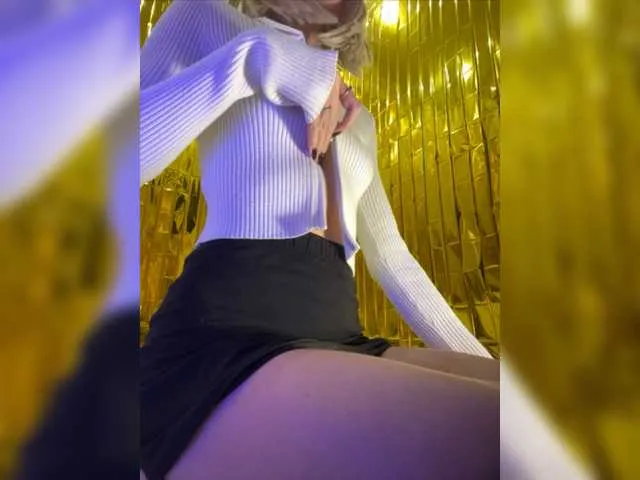 Live sex webcam photo for kika-Co