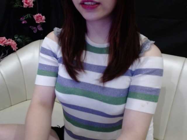 Live sex webcam photo for kiki-001 #275605447