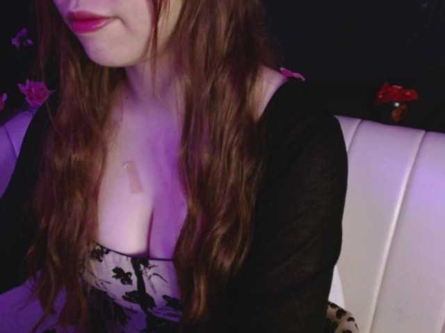 Live sex webcam photo for kiki-001 #276141433