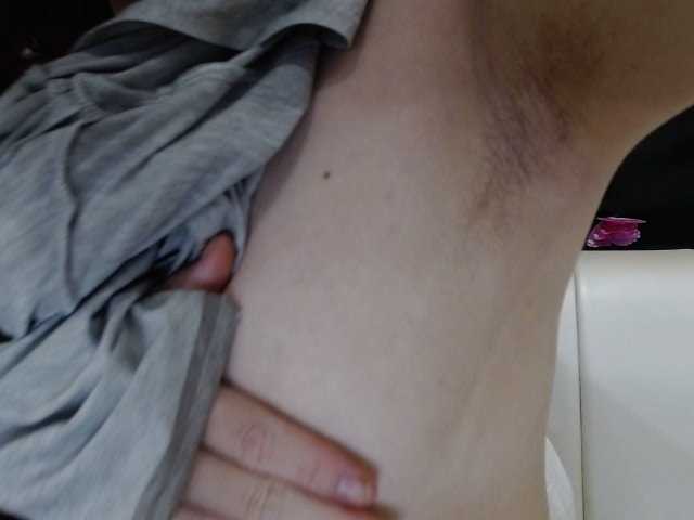 Live sex webcam photo for kiki-001 #277087866