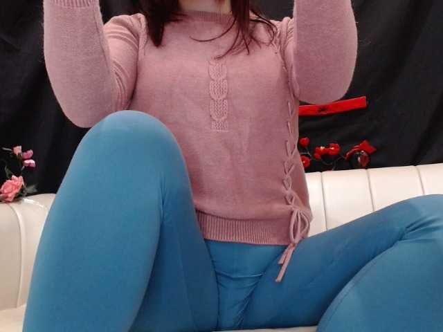 Live sex webcam photo for kiki-001 #277210041