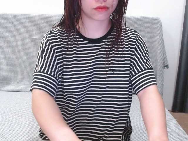 Live sex webcam photo for kiki-001 #277799616