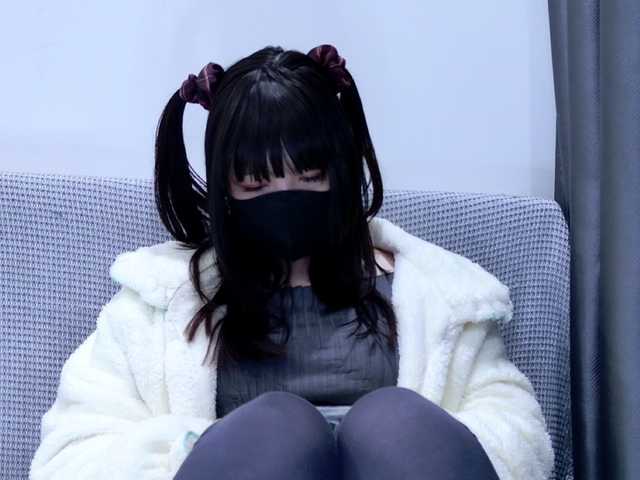 Live sex webcam photo for kiki-001 #290341640