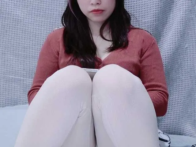 Live sex webcam photo for kiki-001 #290583683