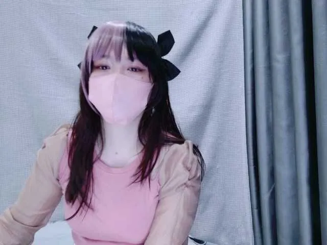 Live sex webcam photo for kiki-001 #290605643