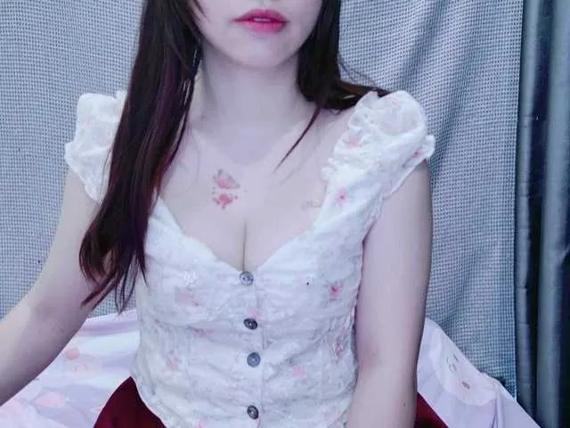 Live sex webcam photo for kiki-001 #291243516