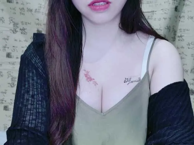 Live sex webcam photo for kiki-001 #291741729