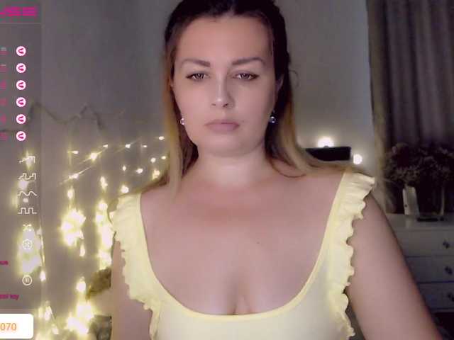 Live sex webcam photo for kikki27 #275559232