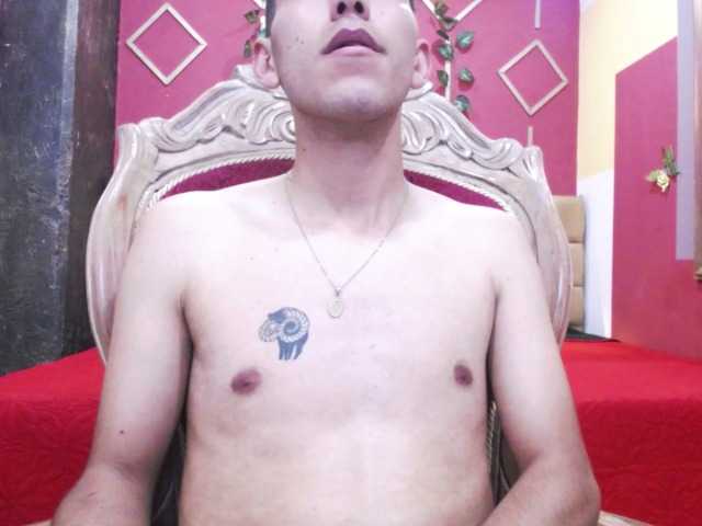 Live sex webcam photo for kill-999 #276492481