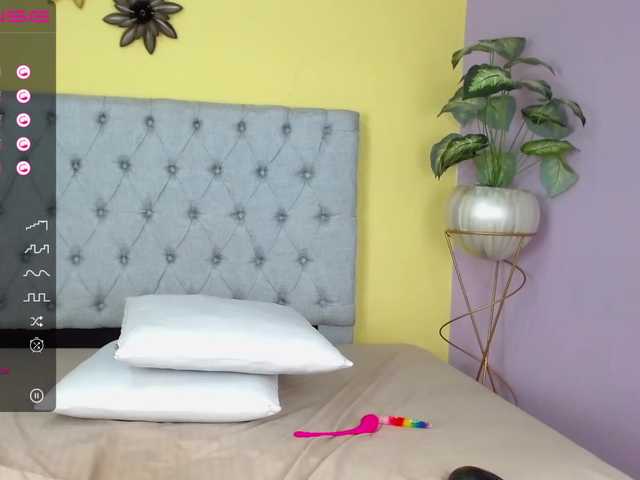 Live sex webcam photo for kim-2301 #276000702