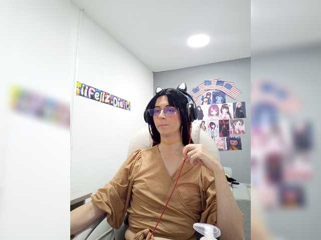 Live sex webcam photo for kim-edwards #275651623