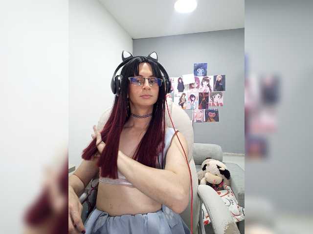 Live sex webcam photo for kim-edwards #275945715