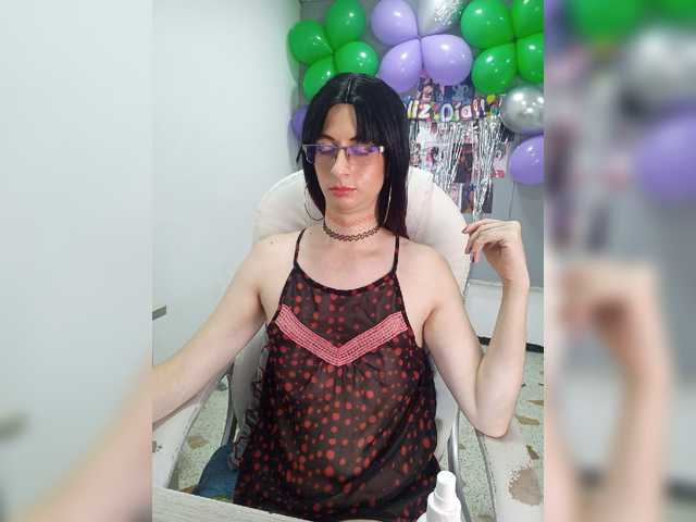 Live sex webcam photo for kim-edwards #276141175