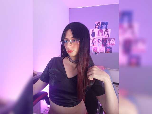 Live sex webcam photo for kim-edwards #276355995