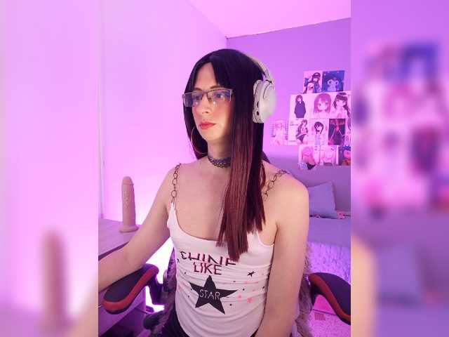 Live sex webcam photo for kim-edwards #276363217