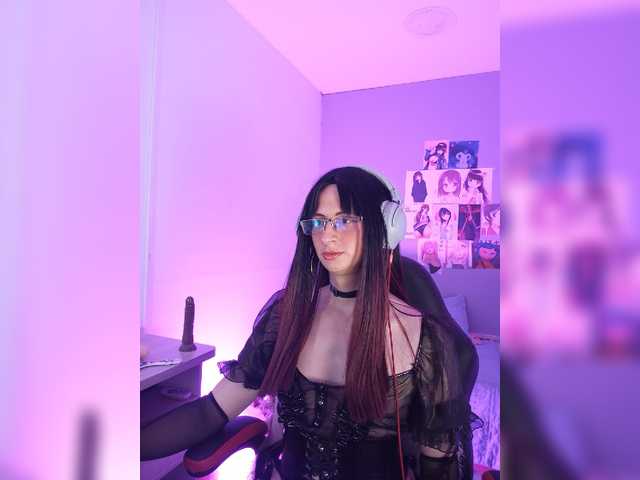 Live sex webcam photo for kim-edwards #276372816