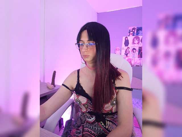 Live sex webcam photo for kim-edwards #276434167