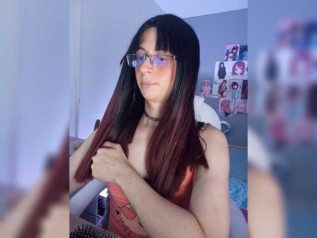 Live sex webcam photo for kim-edwards #276478302