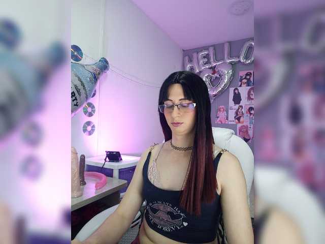 Live sex webcam photo for kim-edwards #277203975