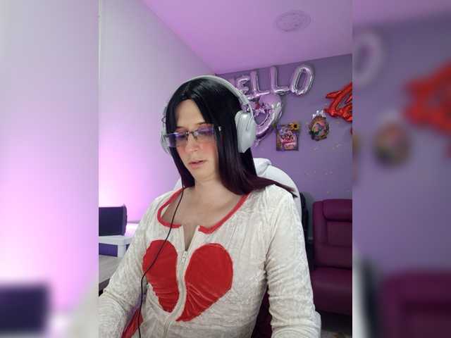 Live sex webcam photo for kim-edwards #277404054