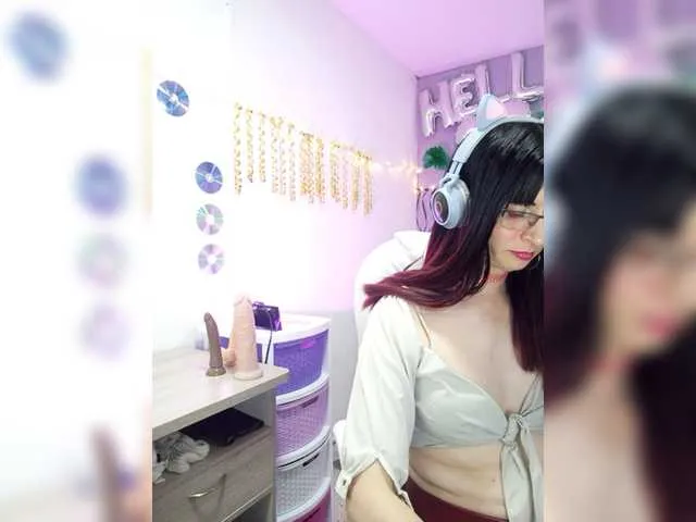 Live sex webcam photo for kim-edwards #277466136