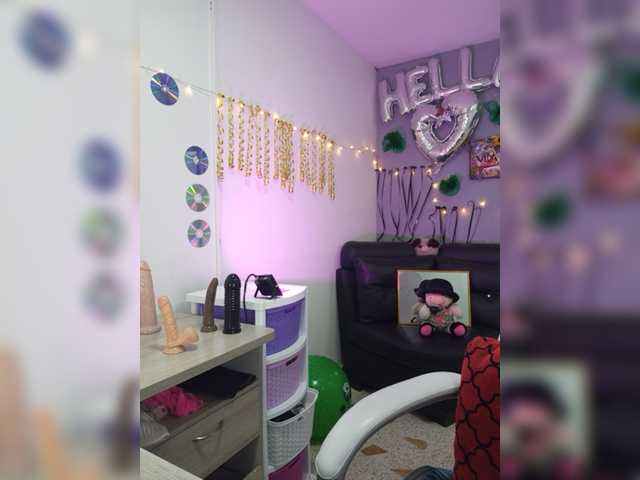 Live sex webcam photo for kim-edwards #277518978