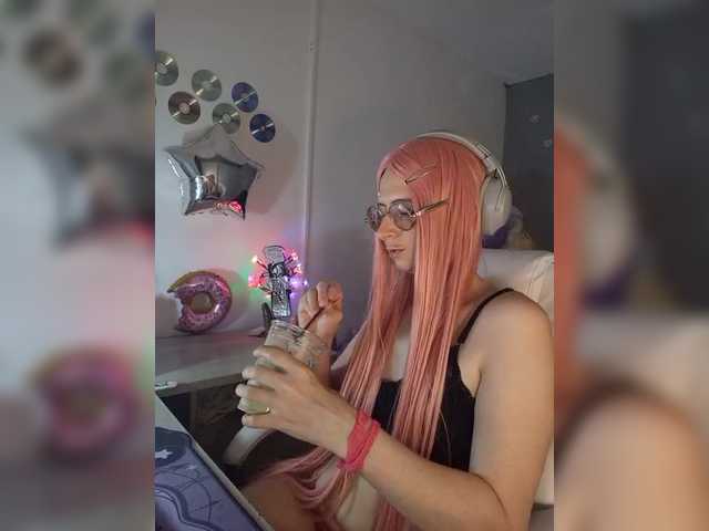 Live sex webcam photo for kim-edwards #289391346