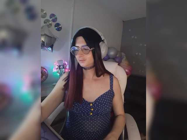 Live sex webcam photo for kim-edwards #289460094