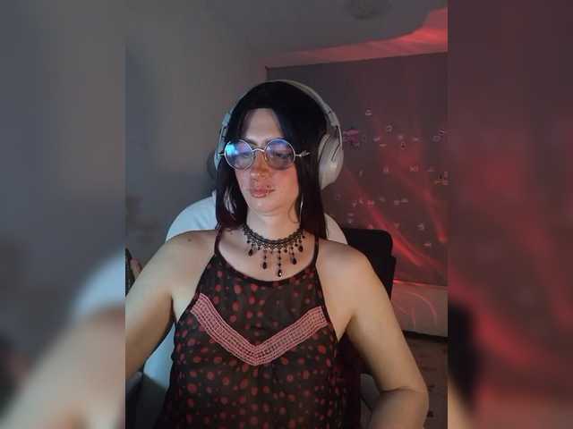 Live sex webcam photo for kim-edwards #289793252