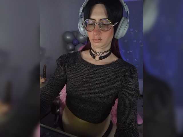 Live sex webcam photo for kim-edwards #290024677