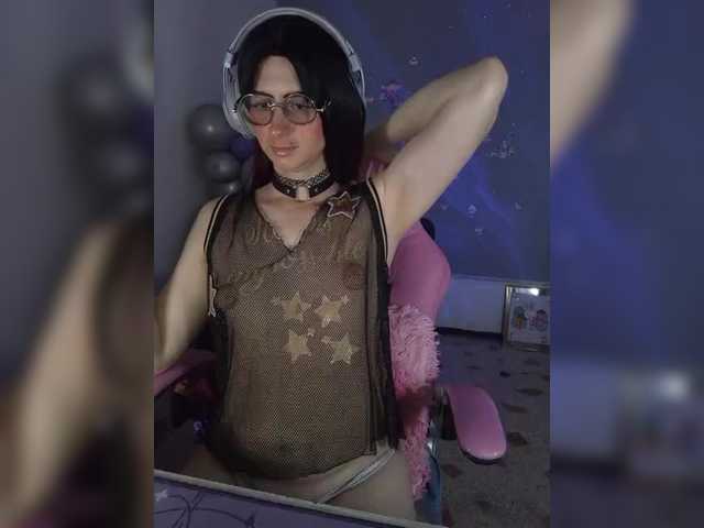 Live sex webcam photo for kim-edwards #290032121