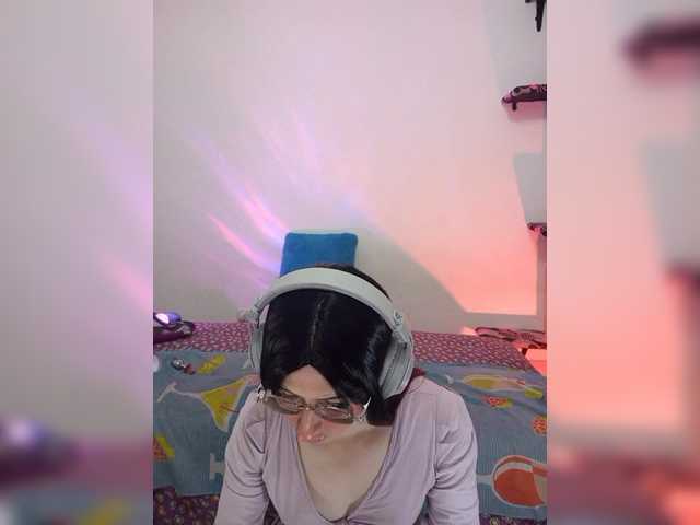 Live sex webcam photo for kim-edwards #290128791