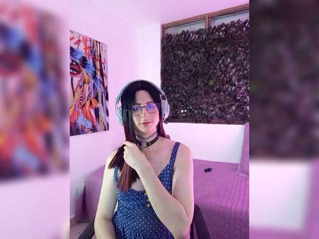 Live sex webcam photo for kim-edwards #290516689