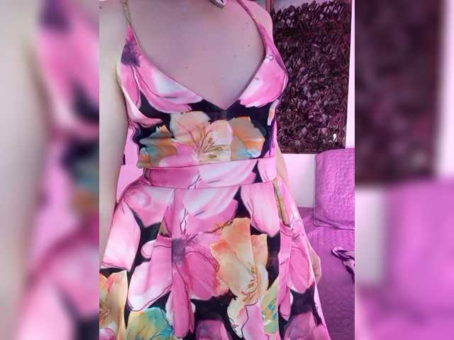 Live sex webcam photo for kim-edwards #290538563