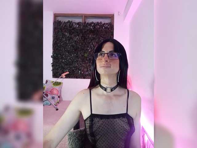 Live sex webcam photo for kim-edwards #290843201