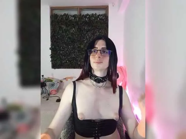 Live sex webcam photo for kim-edwards #290961693