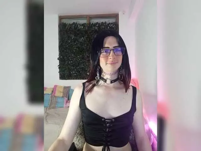 Live sex webcam photo for kim-edwards #290999561