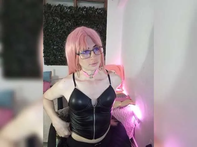 Live sex webcam photo for kim-edwards #291040270