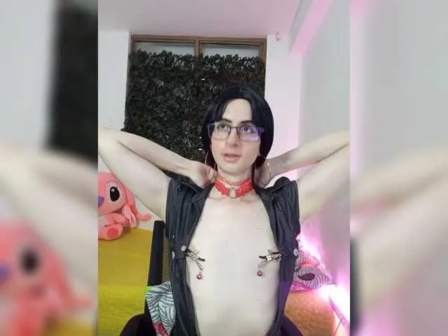 Live sex webcam photo for kim-edwards #291115239