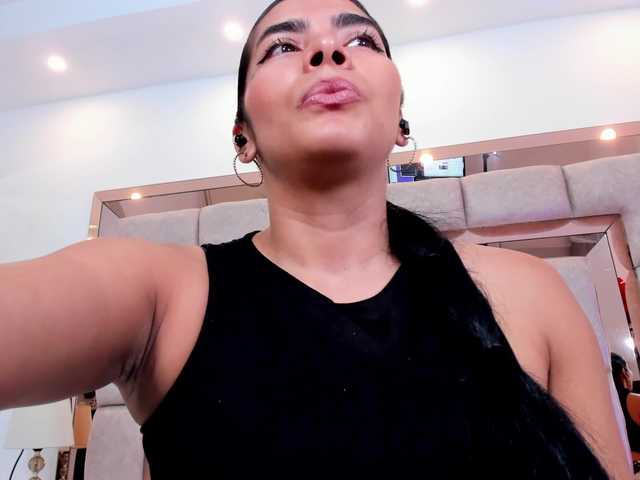 Live sex webcam photo for kimbayamahina #290176398