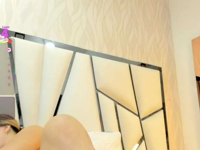 Live sex webcam photo for kimberlydaring #291783840