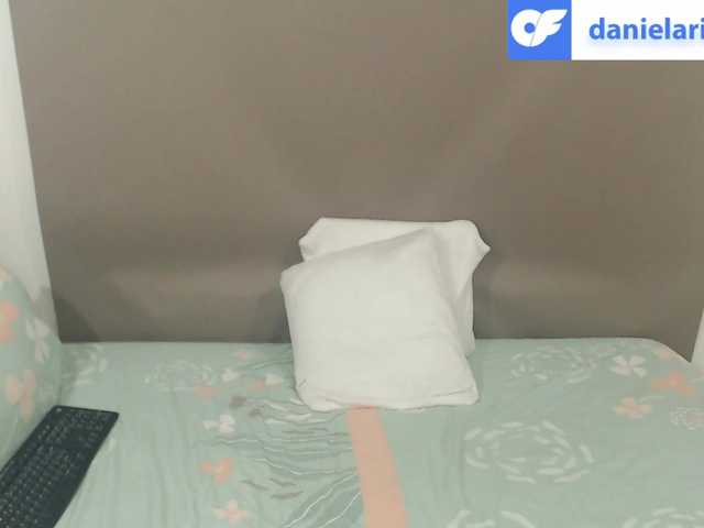 Live sex webcam photo for kimberlyjamexxx #290478209