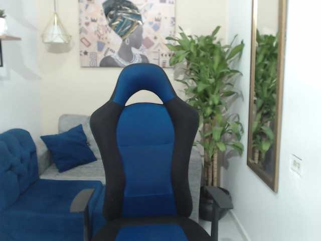 Live sex webcam photo for kimmcclainx #274362536