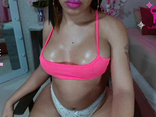 Live sex webcam photo for kimmcclainx #276487745