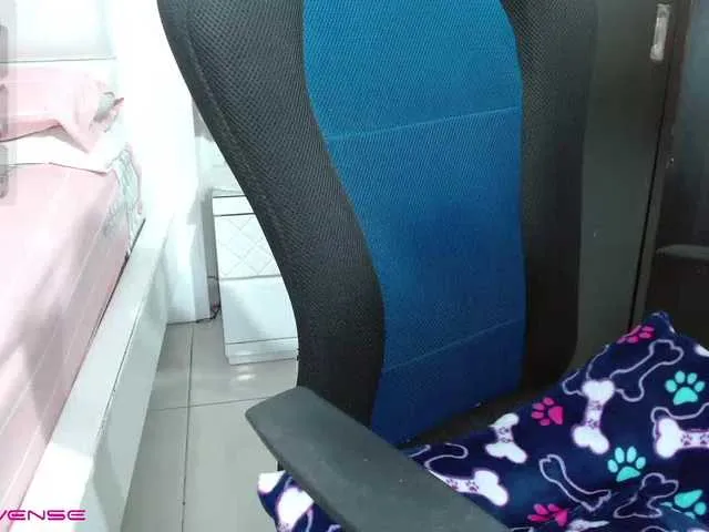 Live sex webcam photo for kimmcclainx #290644404